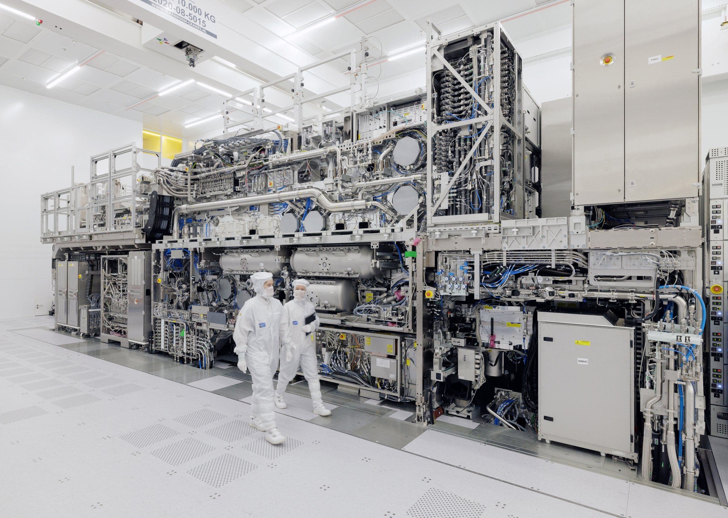 The 2nm Node Has a 16nm Gate and Four Companies Behind It